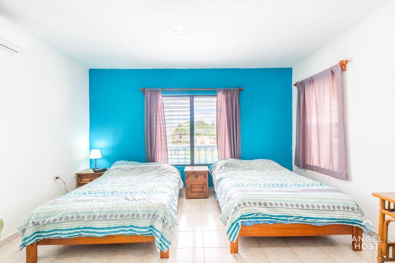 Malecon Beach House In Progreso 1 Block From Beach ภายนอก รูปภาพ